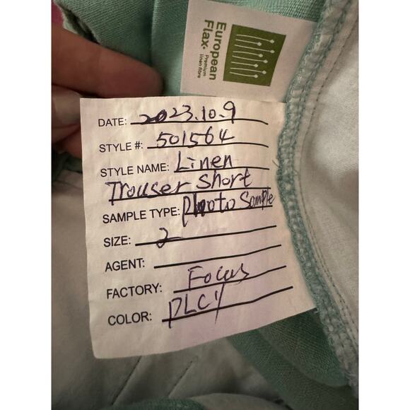 Garnet Hill | Linen Trouser Shorts in Pale Cyan | Size 2 - Picture 9 of 11